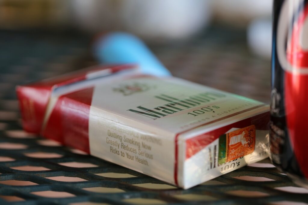 cigarette smoke particle size Particle size and mass distributions for EC aerosols and tobacco