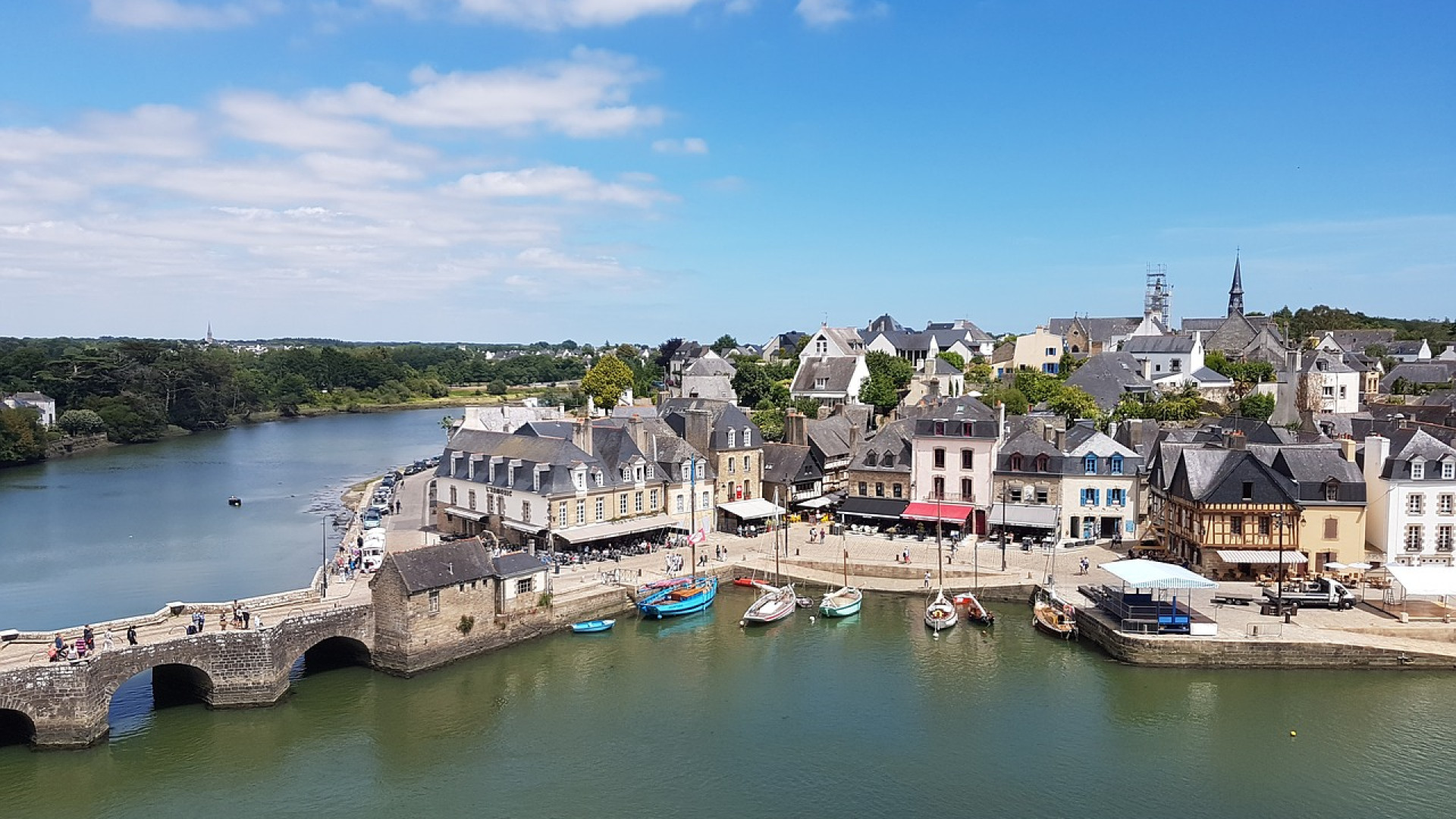 Voyager à bord d'un bateau : les meilleures destinations côtières